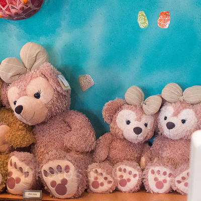 シェリーメイMサイズぬいぐるみ<br />※一番左はLサイズです。