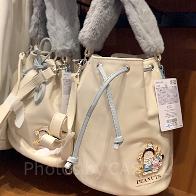 スヌーピーショルダーバッグ（USJクリスマスグッズ2023）