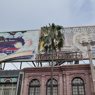 パーク内の看板／ユニバ