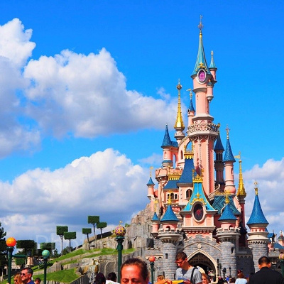 眠れる森の美女城