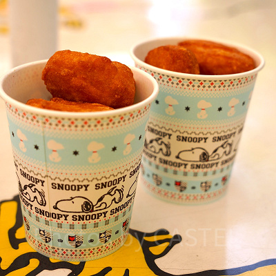 スヌーピー・バックロット・カフェ：チキンナゲット