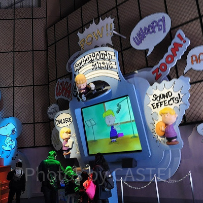 スヌーピースタジオ内のスヌーピーキャラクターのプレイコーナー