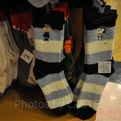 スヌーピー＆フレンズ　メンズルームソックス