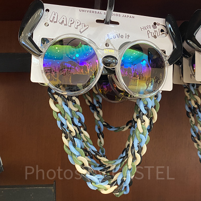 スヌーピーのチェーン付きサングラス