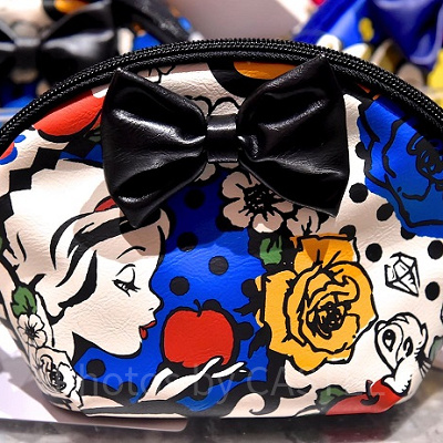 白雪姫ラウンドポーチ