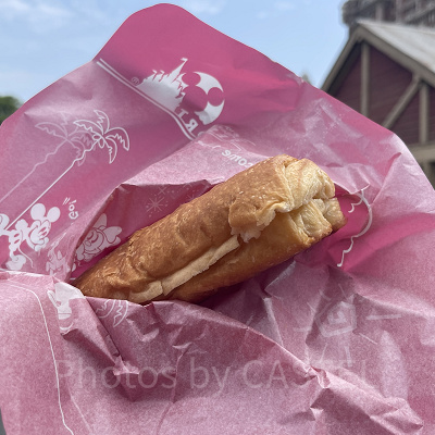 【店舗オープン～10:30まで販売】ホットデニッシュサンド（ツナ＆チーズ）