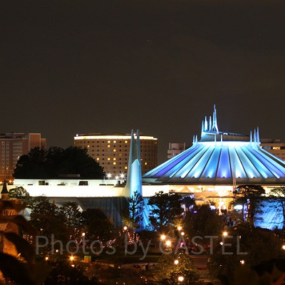 夜のスペース・マウンテン