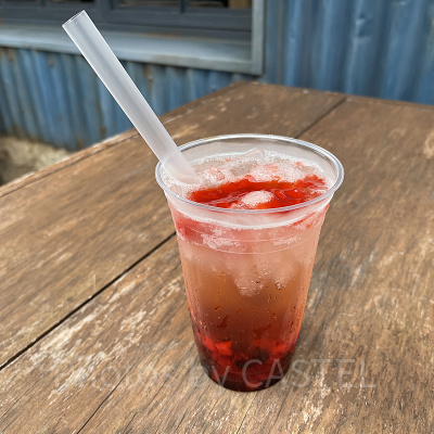 スパークリングタピオカティー（ストロベリー）