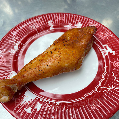 ディズニーシー食べ歩き：スパイシースモークチキンレッグ