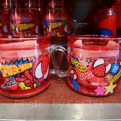 スパイダーマンのウォーターインマグカップ