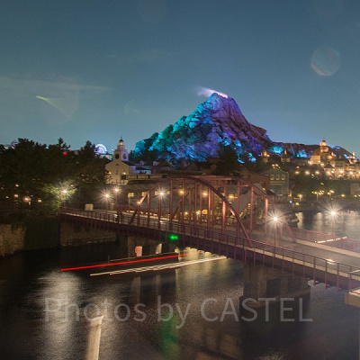 S.S.コロンビア号 デッキの手すりより撮影<br />設定：16㎜ SS10.0 F13 ISO100（トリミングあり）