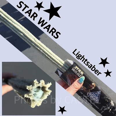 星形の宇宙色のチュロスです♪