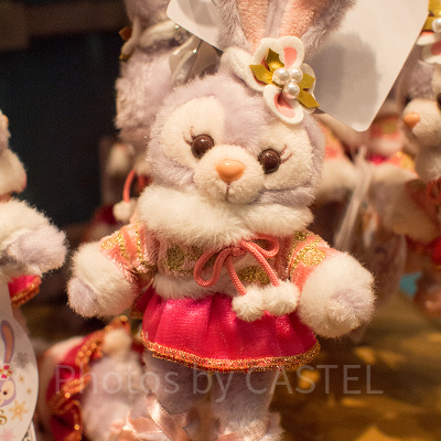 ステラ・ルーぬいぐるみバッジ（カラー・オブ・クリスマス）