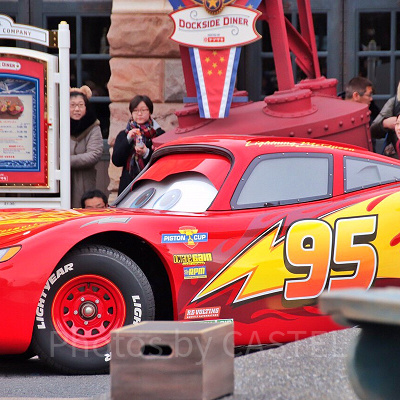 ドックサイドダイナー前で停止