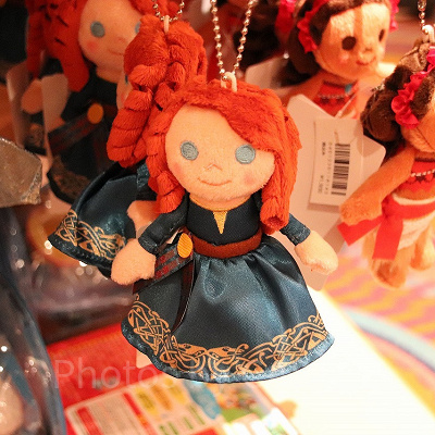 ぬいぐるみバッジ、1300円です。