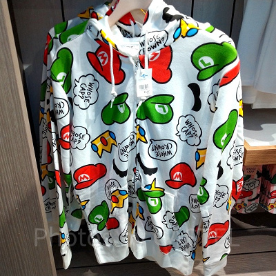 スーパーマリオ「Whose Cap?」総柄パーカー