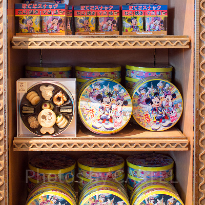 お菓子の商品棚