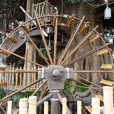 スイスファミリー・ツリーハウス：水車