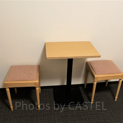 2人がけのテーブルセット