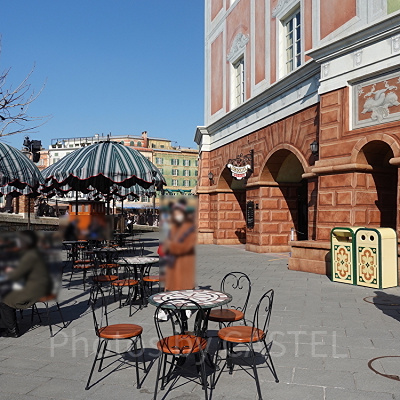 「ゴンドリエ・スナック」のテラス席