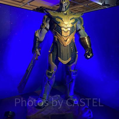 サノスの等身大スタチュー