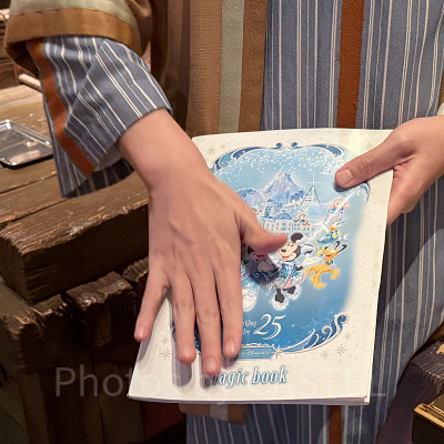 マジックブックの表紙