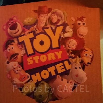 トイストーリーホテルの玄関です。