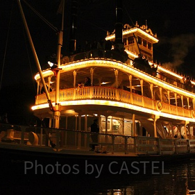 豪華絢爛なマークトウェイン号