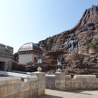 ザ・レオナルドチャレンジ：火山のふもと