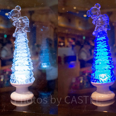 ライティングツリーは白と青に光るよ♪