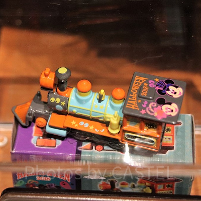 ウエスタンリバー鉄道のプラレールもハロウィーン仕様に！