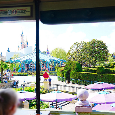 ディズニーランド鉄道から見える景色(ディズニーランド・パリ)