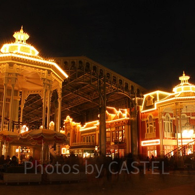 夜のワールドバザールはとてもきれい☆