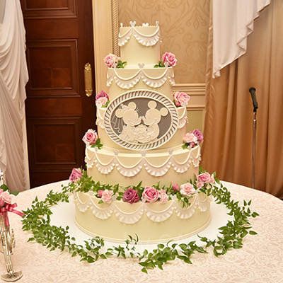 東京ディズニーシー・ホテルミラコスタのウェディングケーキ