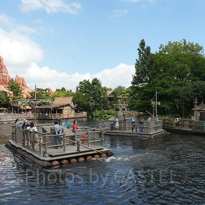 ［2］東京ディズニーランド トムソーヤ島 ナップザック 東京ディズニーランドにある「トムソーヤ島」子供と初探検
