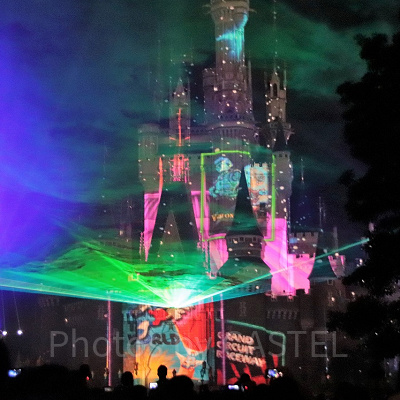 トゥモローランド