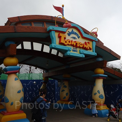 ミッキーたちが住むトゥーンタウン