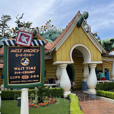 ミートミッキーはトゥーンタウンの1番人気アトラクション♡