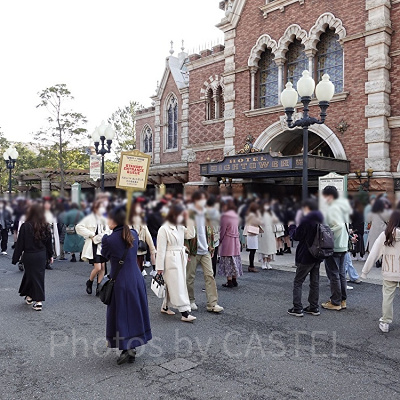 タワー・オブ・テラーの朝の待機列