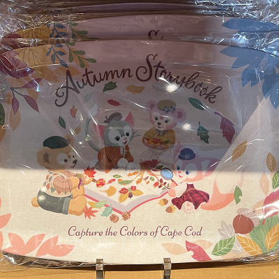 トレー（ダッフィー＆フレンズのオータム・ストーリーブックグッズ）