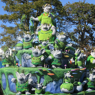 トロール家族のフロート