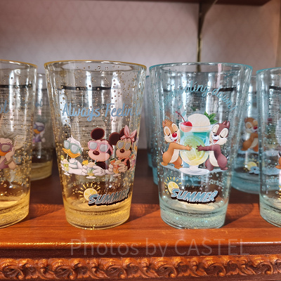 タンブラー（Hello Hello SUMMER!グッズ）写真左
