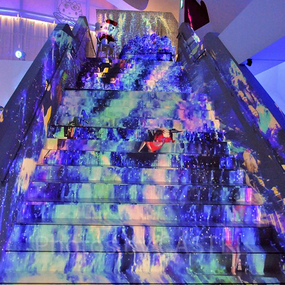 アンダーザシー