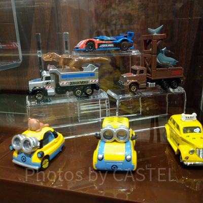 ユニバのミニカー