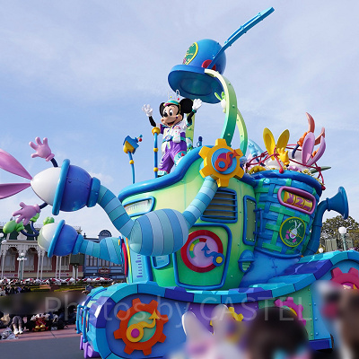 うさたま大脱走！のフロート②ミッキー