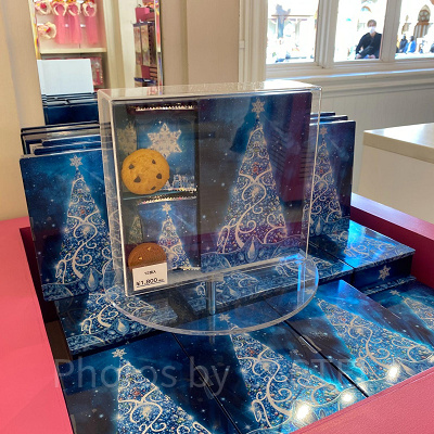 USJクリスマスツリー缶のアソートクッキー／USJクリスマスグッズ2022