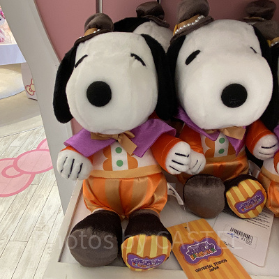 ユニバハロウィン2022グッズ:スヌーピーぬいぐるみ