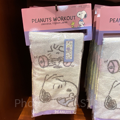 USJスヌーピーグッズ/ロングフェイスタオル/「PEANUTS WORKOUT」