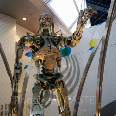 USJターミネーター／シネマギャラリー内のターミネーター等身大フィギュア