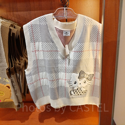 USJ冬グッズ：ハローキティのベスト